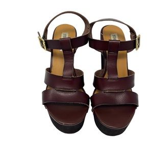 Steve Madden Wynn Brown Wedge Platform Sandals.